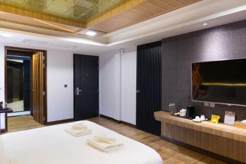 Hotel Holatel