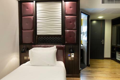Hotel Holatel