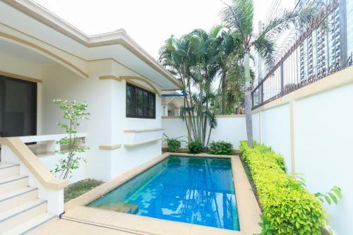 (e-2)private Pool Villa 3br For 13pax Free Wifi
