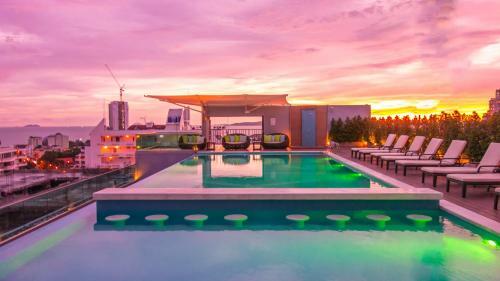 Hotel Unique Regency Pattaya