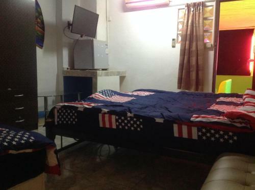 Hostal Ben & Lek Gay Friendly Guesthouse