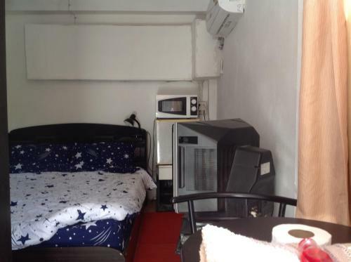 Hostal Ben & Lek Gay Friendly Guesthouse