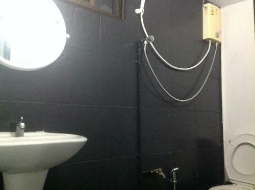 Hostal Ben & Lek Gay Friendly Guesthouse