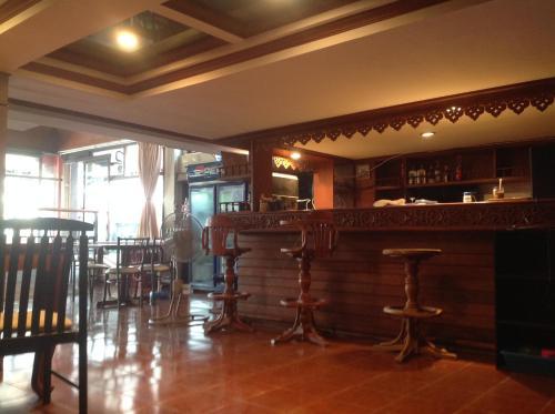 Hostal Ben & Lek Gay Friendly Guesthouse