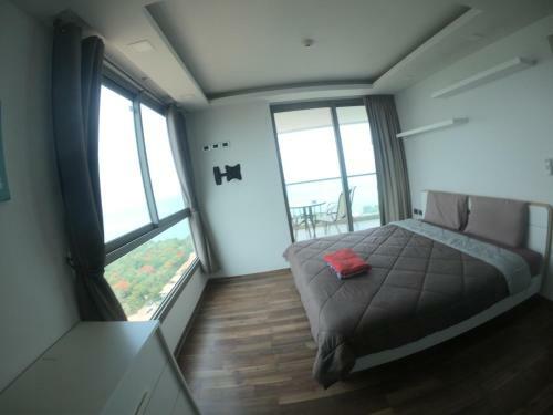 Apartamento The Peak Towers Condominium 24-05