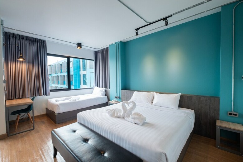 S.22 Hotel Suratthani