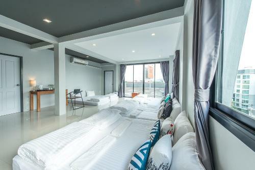 Hotel Sleep Station