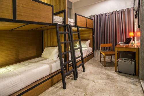 Hotel Sleep Station