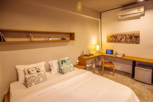 Hotel Sleep Station