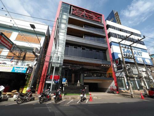 The Harbour Front Hotel