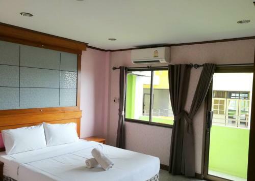 Pongkaew Hotel
