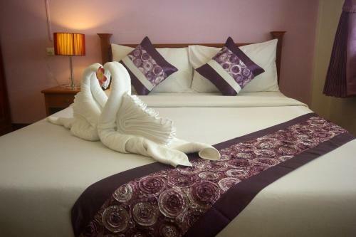 Myplace@surat Hotel