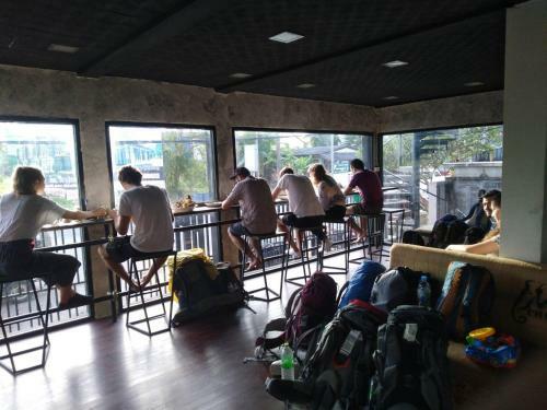 Chang Bed And Bar Hostel