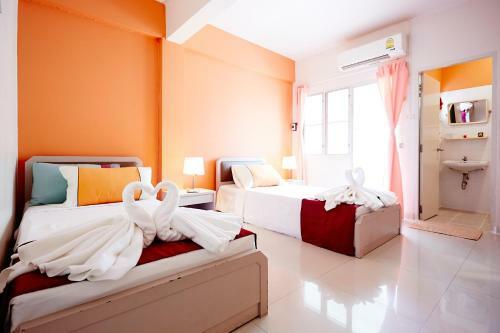 We Train Hotel Don Muang