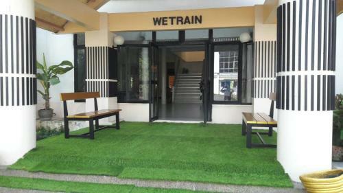 We Train Hotel Don Muang