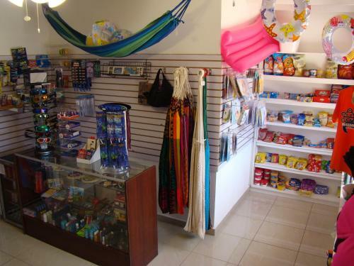Hotel Combate Beach Resort
