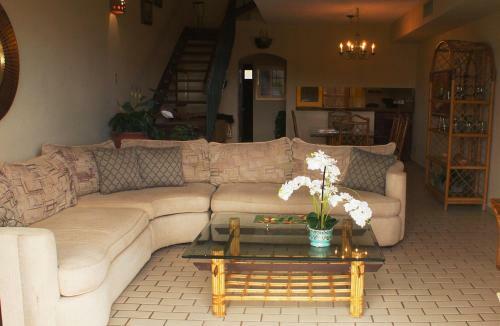 Villa Crescent Cove 68