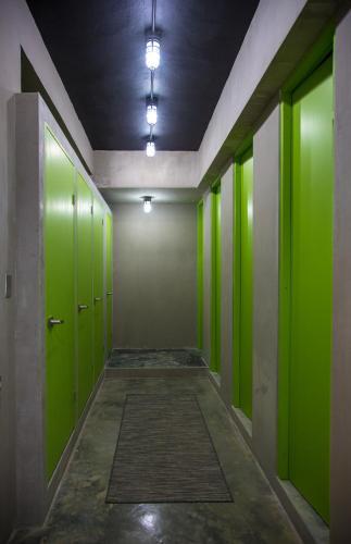 Nomada Urban Beach Hostel