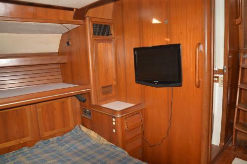 Serenity Botel In San Juan