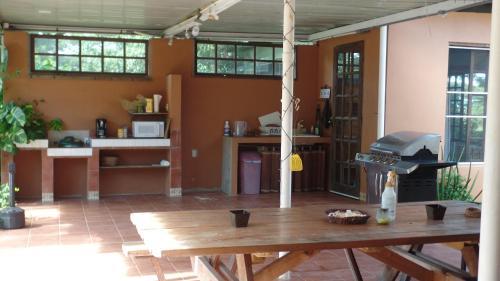 Hostal Isla Hermosa Guesthouse