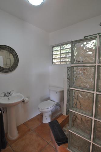 Hostal Isla Hermosa Guesthouse