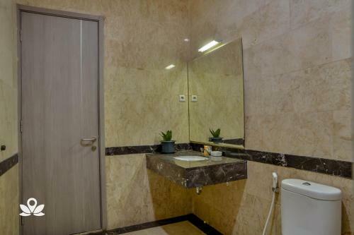Hostal Zen Rooms Near Istana Plaza