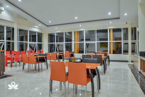Hostal Zen Rooms Near Istana Plaza
