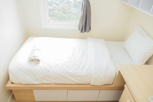Comfortable 2br Parahyangan Residence Apartment By Travelio