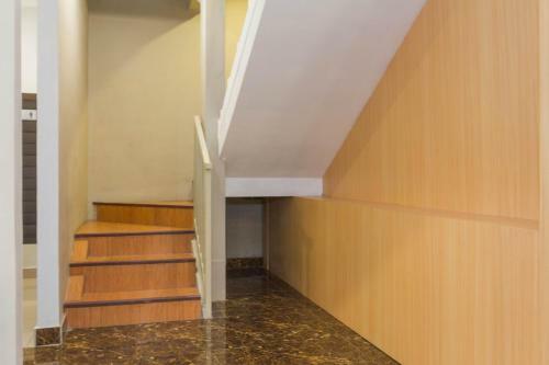Hostal Reddoorz Plus @ Dipatiukur