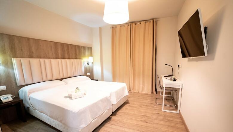 Hotel Sercotel Do�a Carmela
