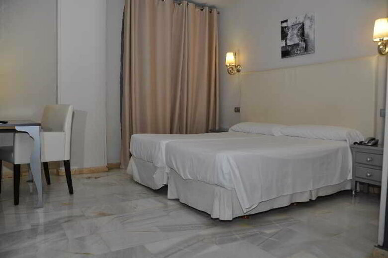 Hotel Sercotel Do�a Carmela