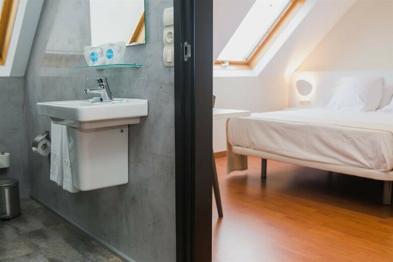 Hotel V�rtice Sevilla