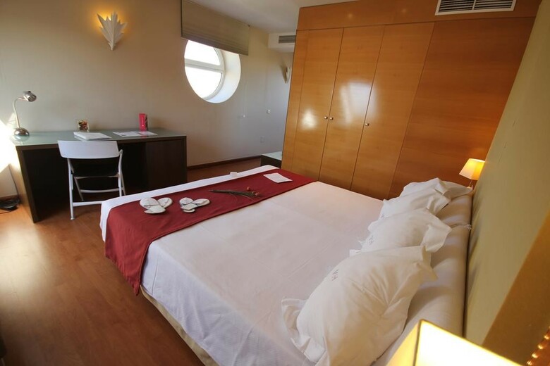 Hotel V�rtice Sevilla