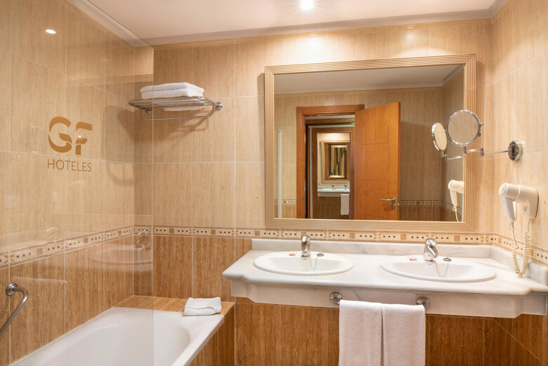 Hotel Gf Fa�abe Costa Sur