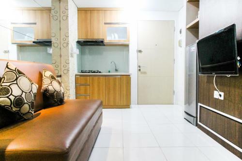Simply 2br Ayodhya Residence Apartment By Travelio