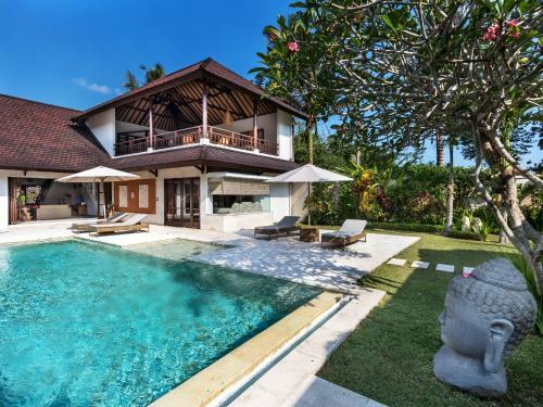 Villa Candi Kecil Empat