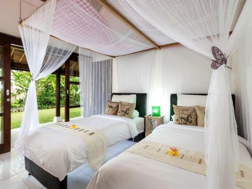 Villa Candi Kecil Empat