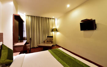 Hotel The Raj