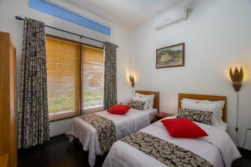 Explore Lombok From Your Villa For 2+