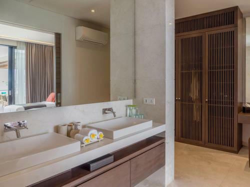 Villa Grand Cliff Nusa Dua - An Elite Haven