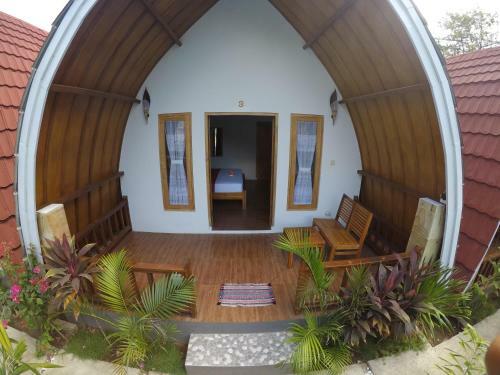 Bed & Breakfast Uki Village
