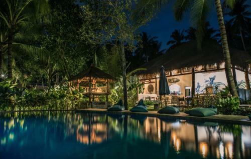 Hotel Mana Retreat