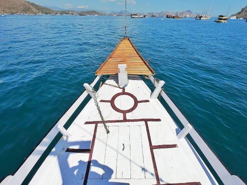 Vini Liveaboard