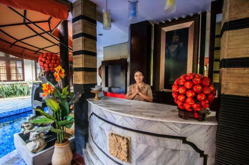 Hostal Sri Ratu Hotel