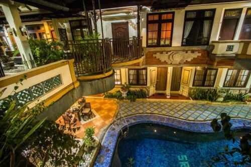 Hostal Sri Ratu Hotel
