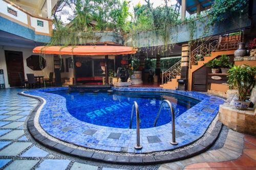 Hostal Sri Ratu Hotel