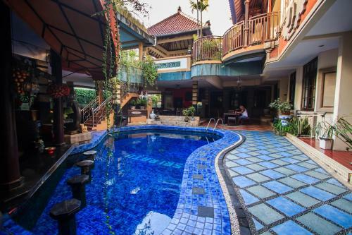 Hostal Sri Ratu Hotel