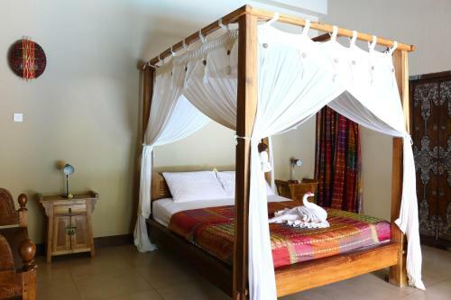 Villa Penyu Lovina Beach