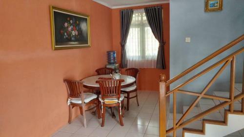 Villa Anni'mah Tapos