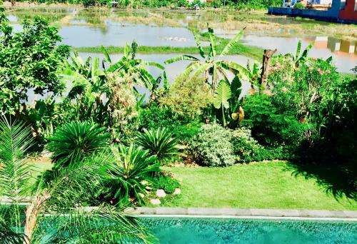 Villa Kampung Lestari